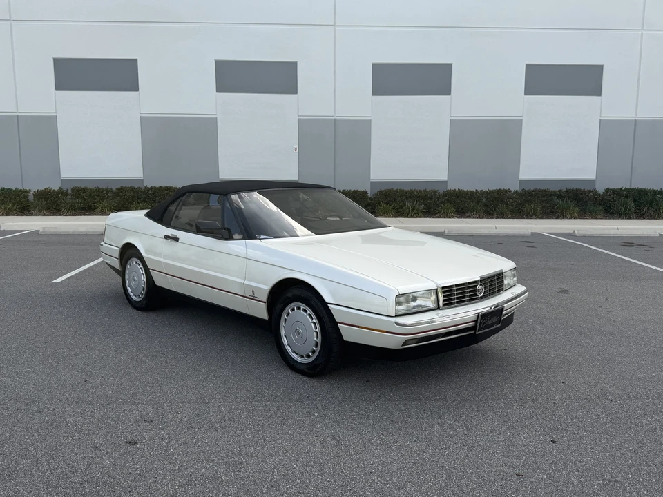 1992 Cadillac Allante - Image 14 of 31