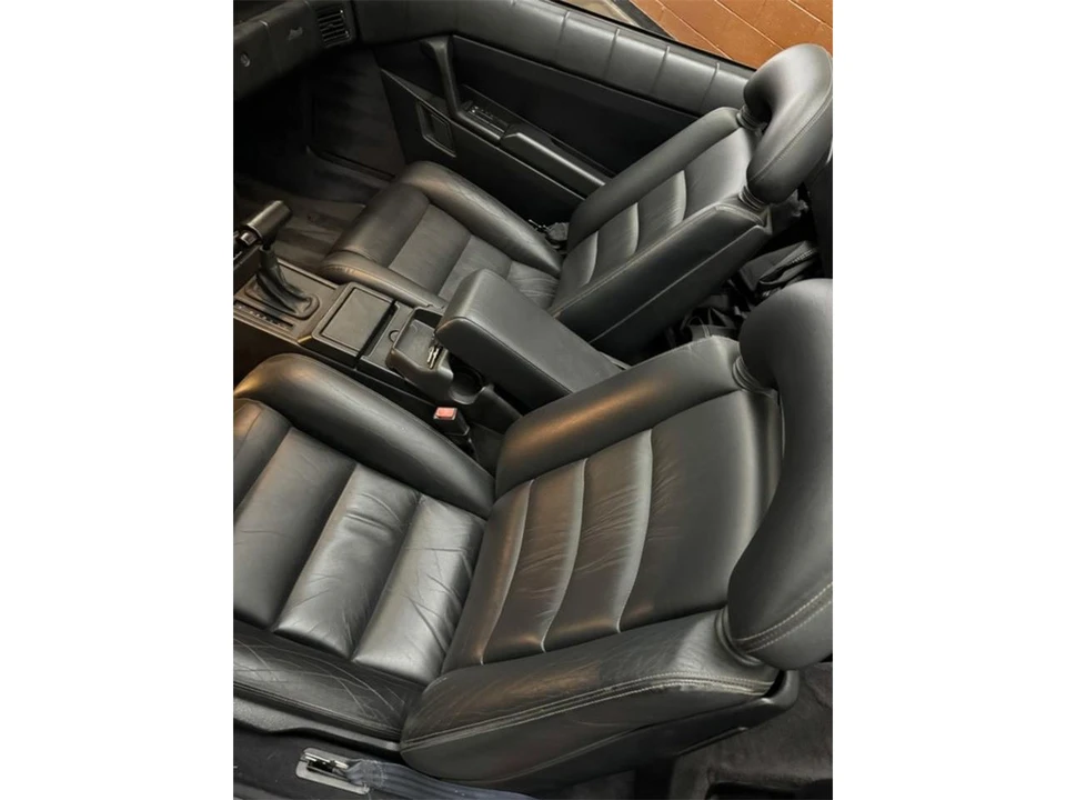 1992 Cadillac Allante - Image 15 of 17