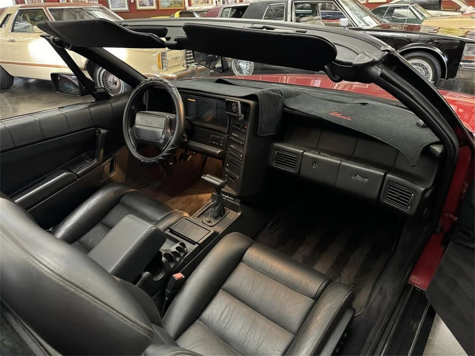 1992 Cadillac Allante - Image 8 of 17