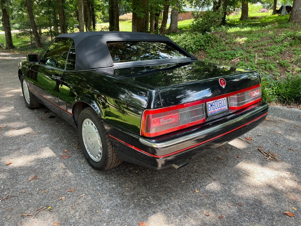 1992 Cadillac Allante - Image 4 of 16