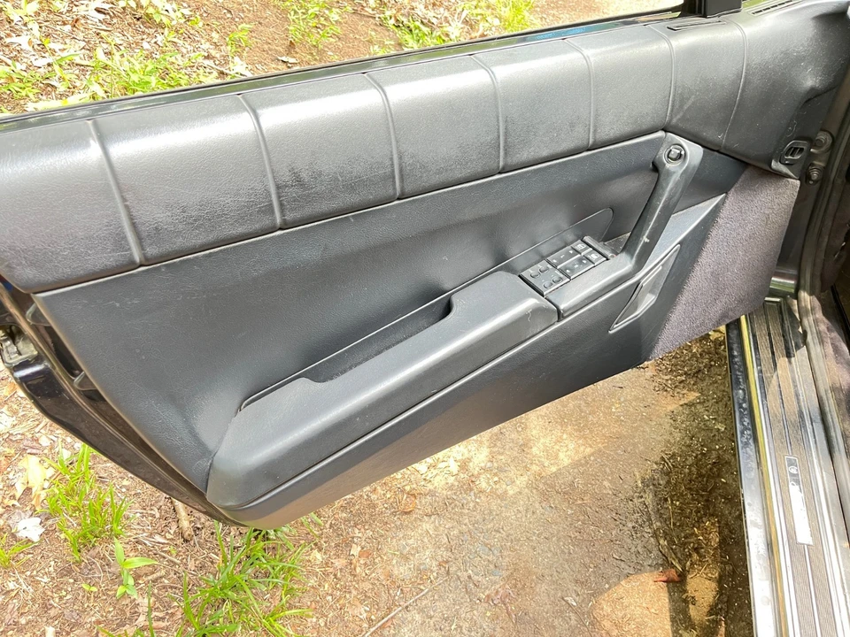 1992 Cadillac Allante - Image 11 of 16