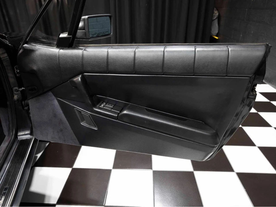 1992 Cadillac Allante - Image 31 of 31