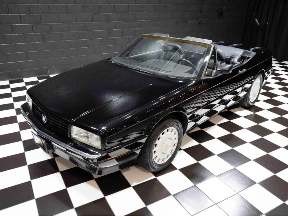 1992 Cadillac Allante - Image 7 of 31