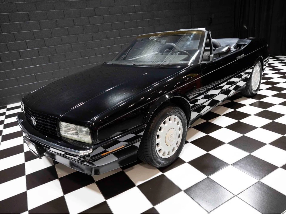 1992 Cadillac Allante - Image 9 of 31