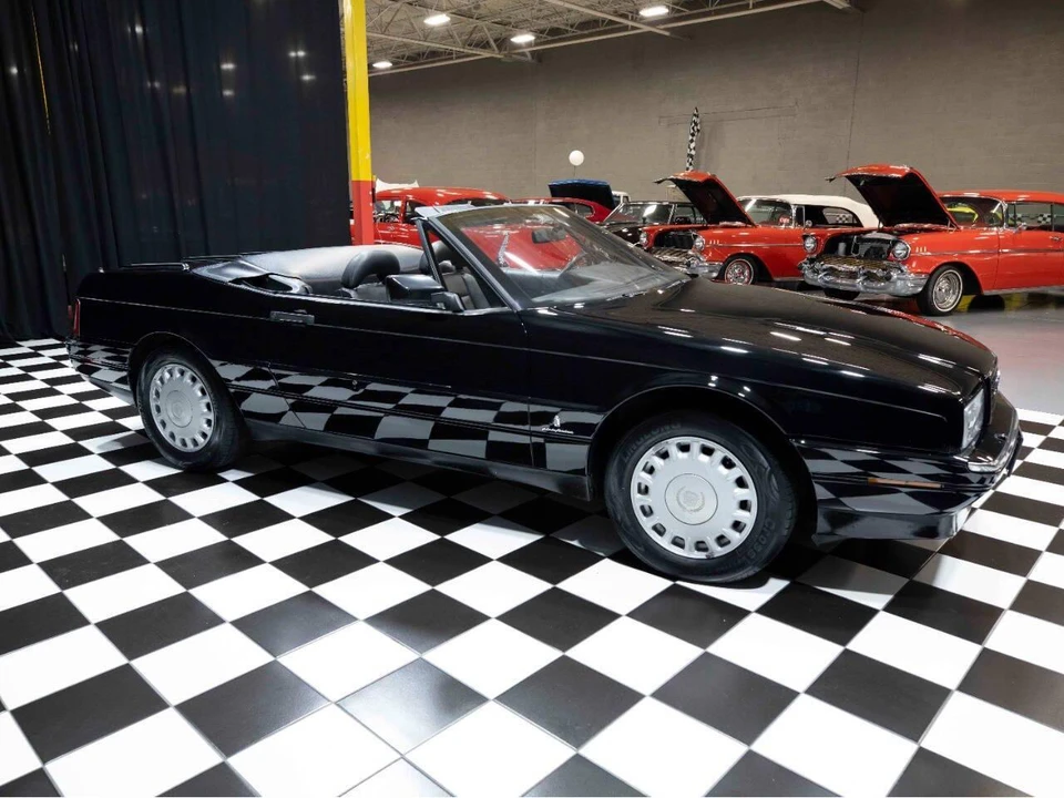 1992 Cadillac Allante - Image 15 of 31