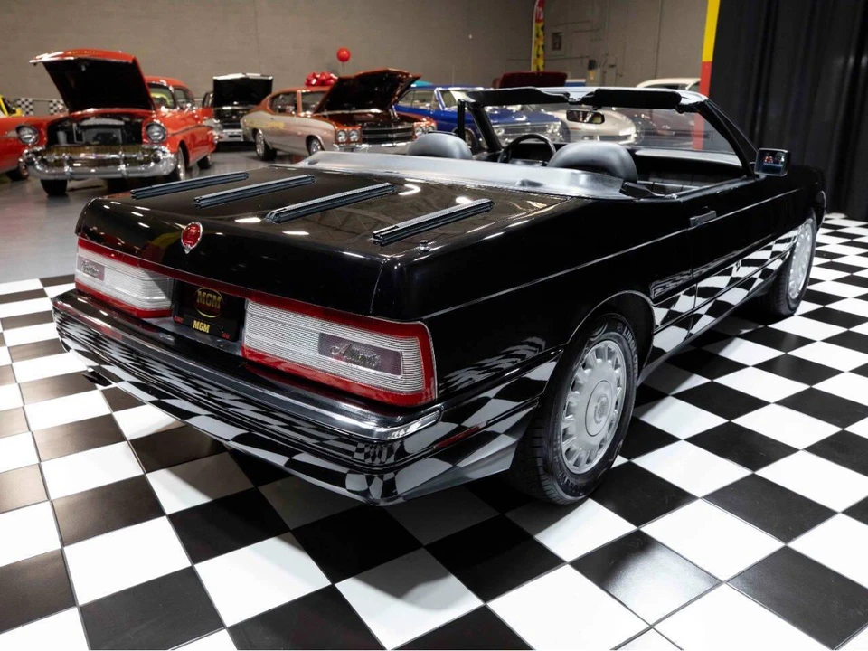 1992 Cadillac Allante - Image 18 of 31
