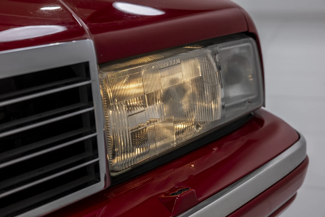 1992 Cadillac Allante - Image 11 of 31