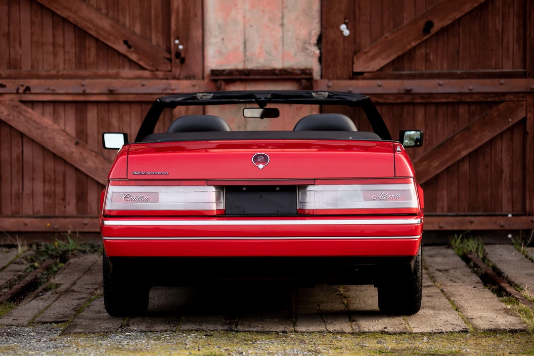 1992 Cadillac Allante - Image 13 of 31