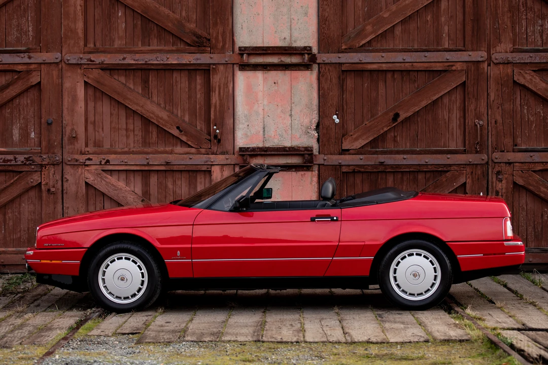 1992 Cadillac Allante - Image 9 of 31