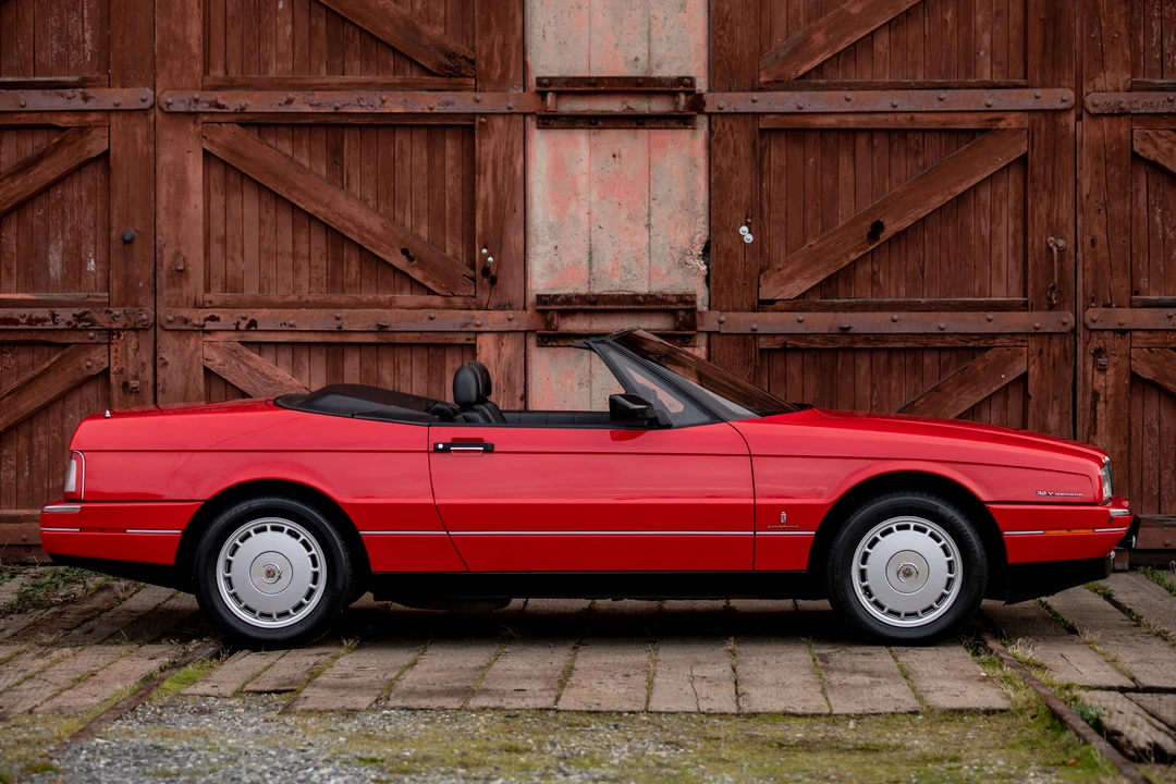 1992 Cadillac Allante - Image 15 of 31