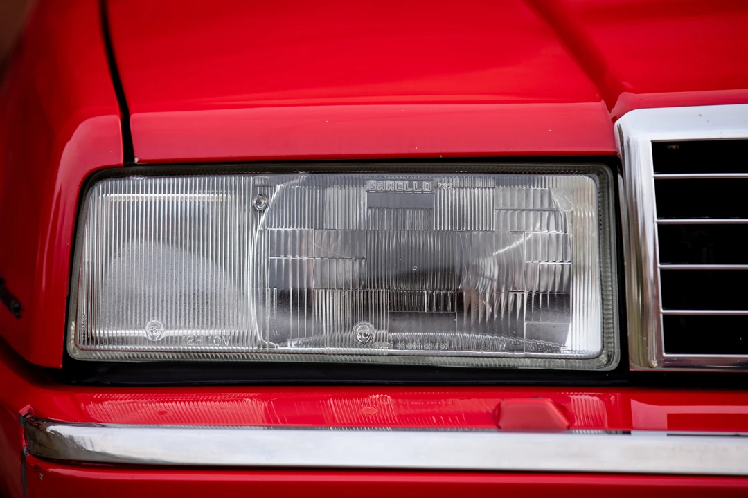 1992 Cadillac Allante - Image 24 of 31