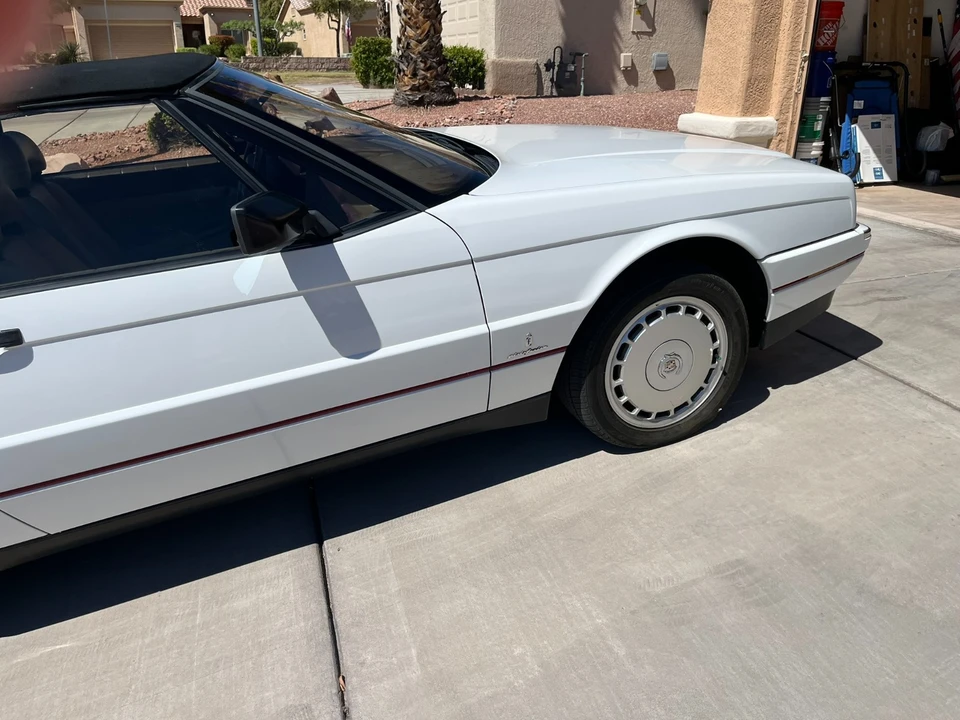 1992 Cadillac Allante - Image 3 of 11