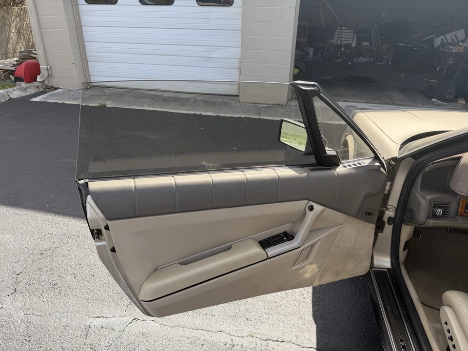 1992 Cadillac Allante - Image 6 of 18