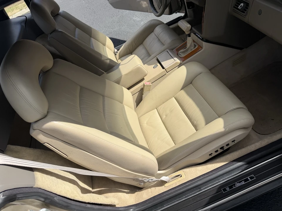 1992 Cadillac Allante - Image 10 of 18