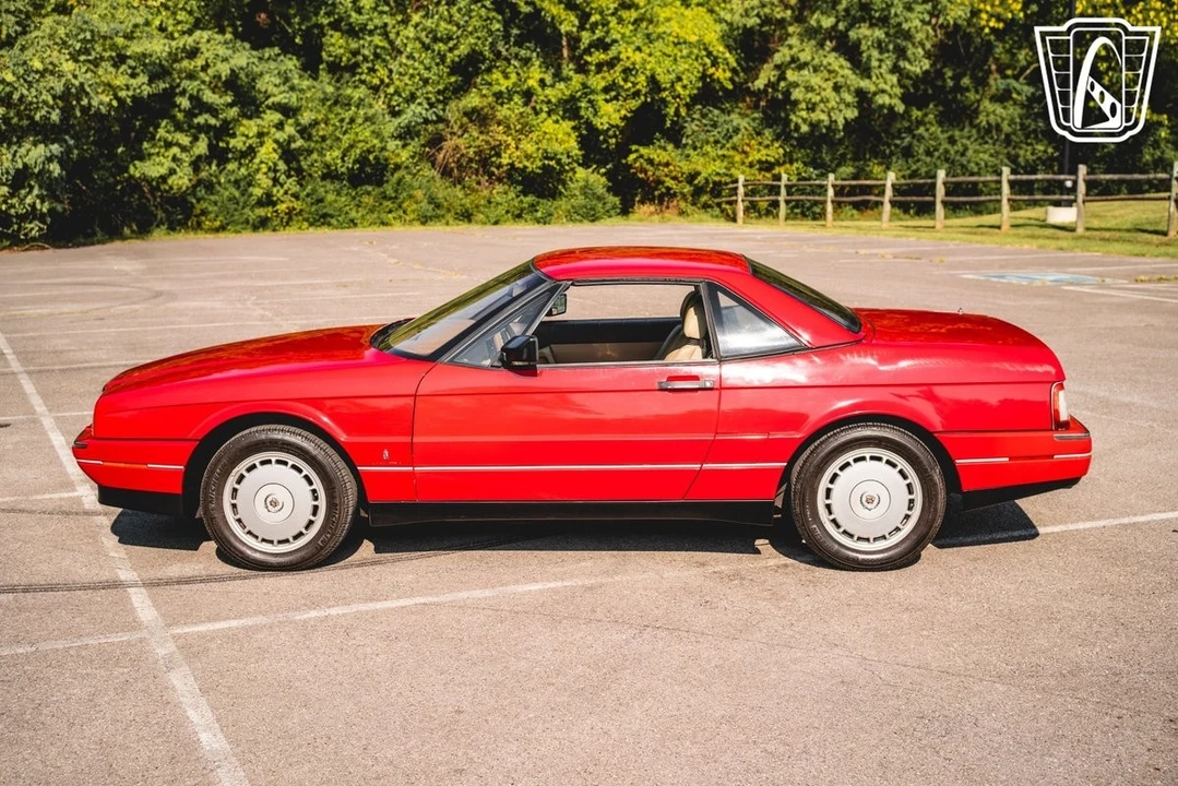 1992 Cadillac Allante - Image 8 of 21