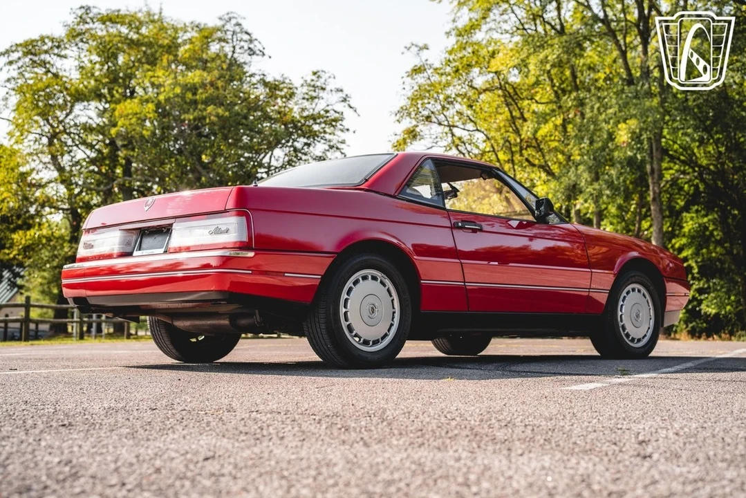1992 Cadillac Allante - Image 19 of 21