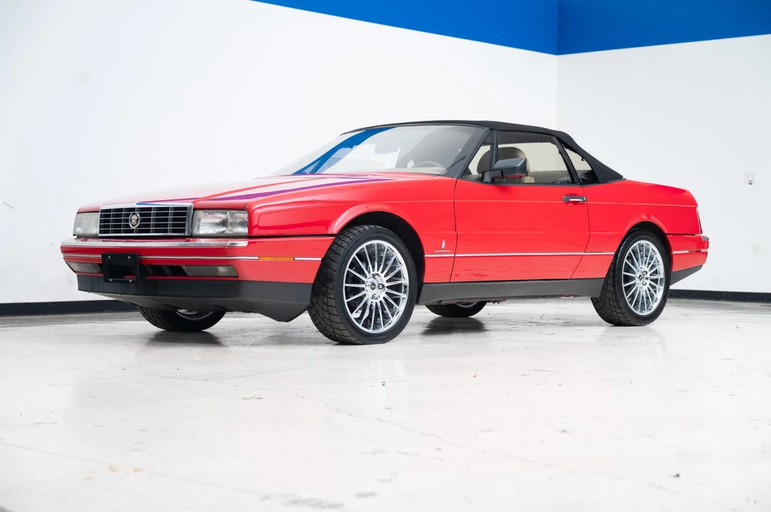 1992 Cadillac Allante - Image 8 of 31