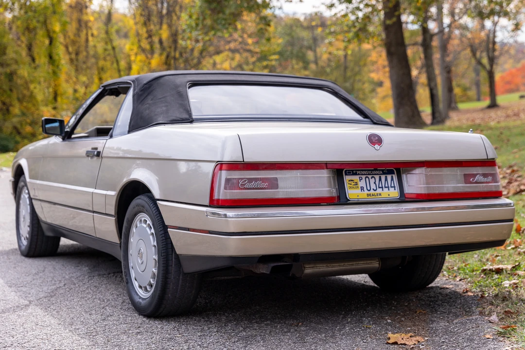 1992 Cadillac Allante - Image 27 of 31