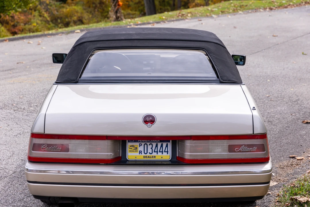 1992 Cadillac Allante - Image 25 of 31