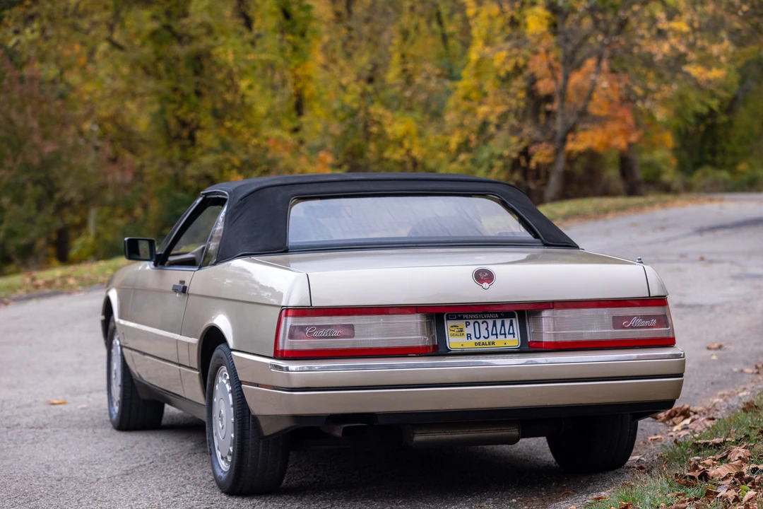 1992 Cadillac Allante - Image 26 of 31