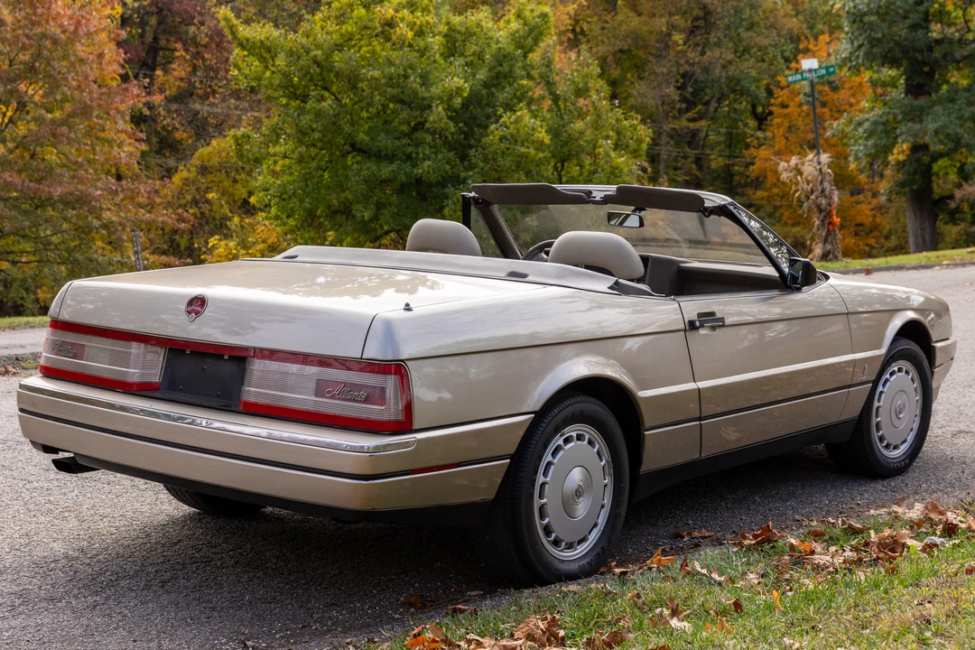 1992 Cadillac Allante - Image 6 of 31