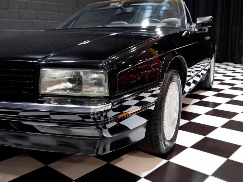 1992 Cadillac Allante - Image 10 of 12