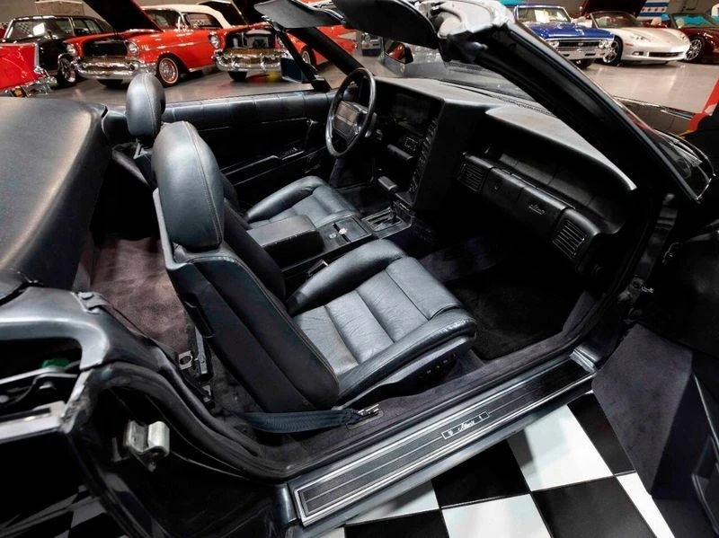 1992 Cadillac Allante - Image 3 of 12