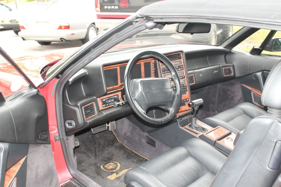 1992 Cadillac Allante - Image 8 of 12