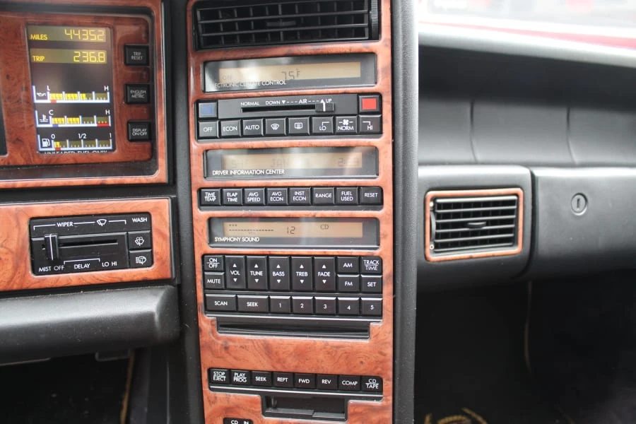 1992 Cadillac Allante - Image 12 of 12