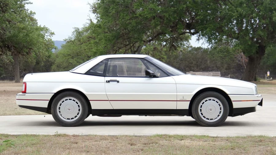 1992 Cadillac Allante - Image 8 of 17