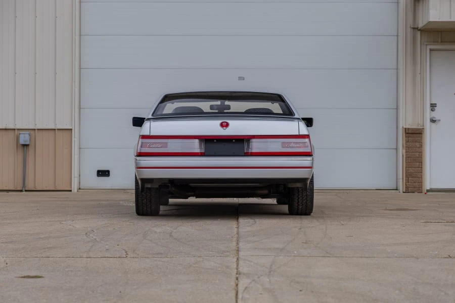 1992 Cadillac Allante - Image 4 of 31
