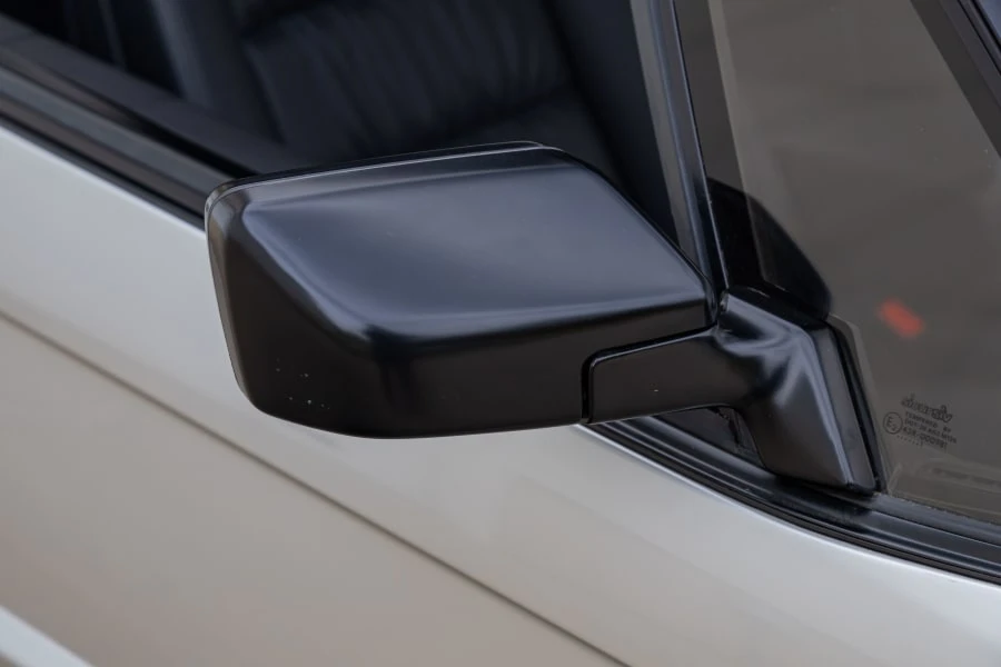 1992 Cadillac Allante - Image 9 of 31