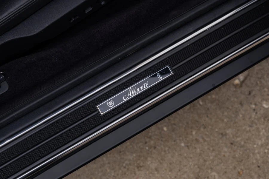 1992 Cadillac Allante - Image 31 of 31