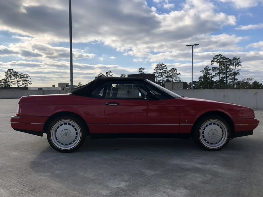 1992 Cadillac Allante - Image 14 of 17