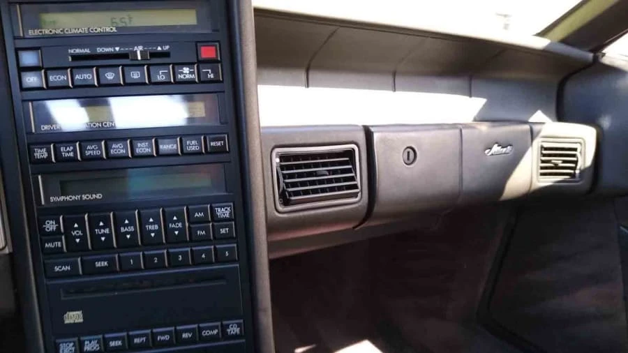 1992 Cadillac Allante - Image 20 of 24