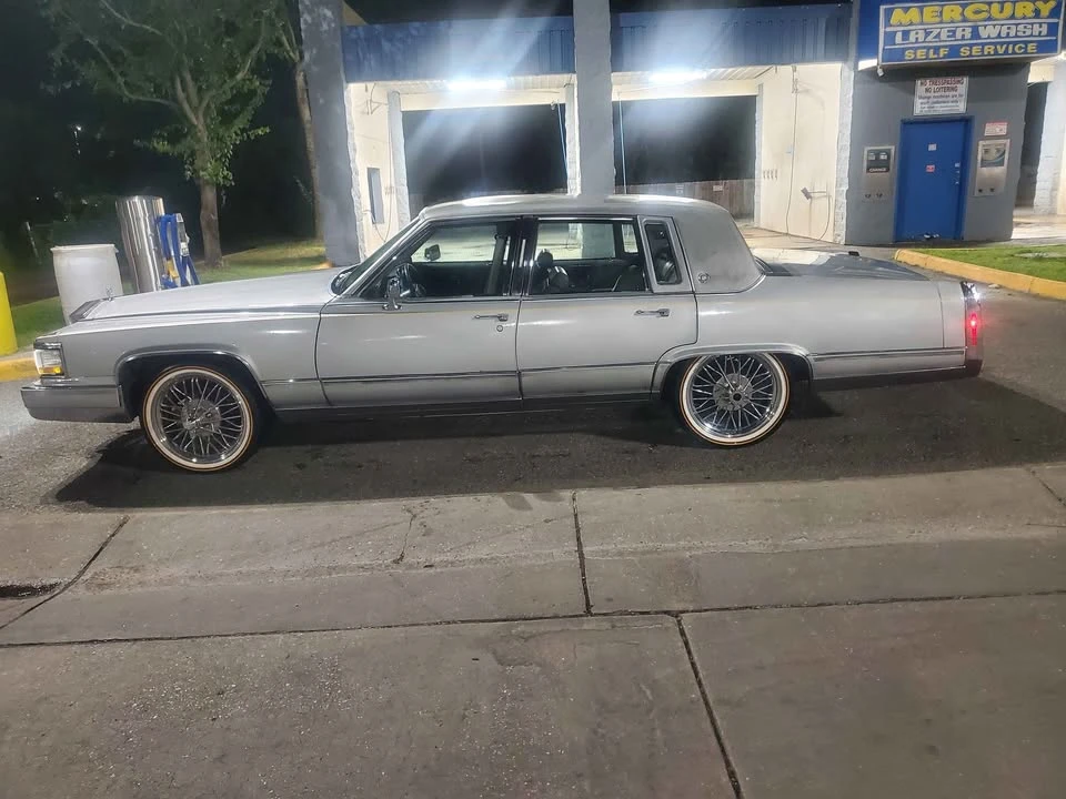 1992 Cadillac Brougham - Image 6 of 6