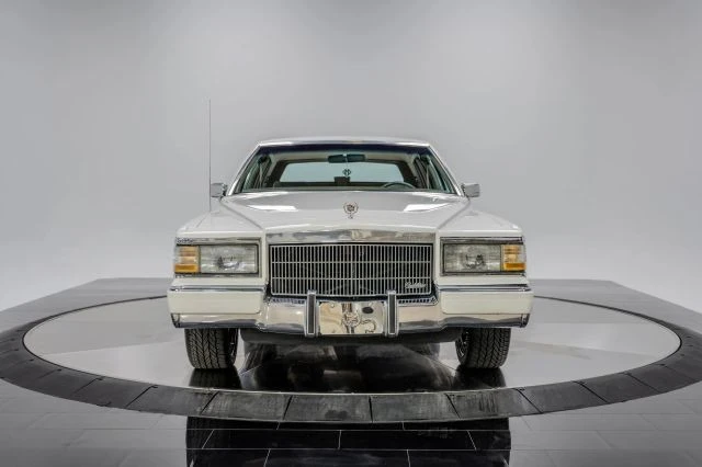 1992 Cadillac Brougham - Image 14 of 21