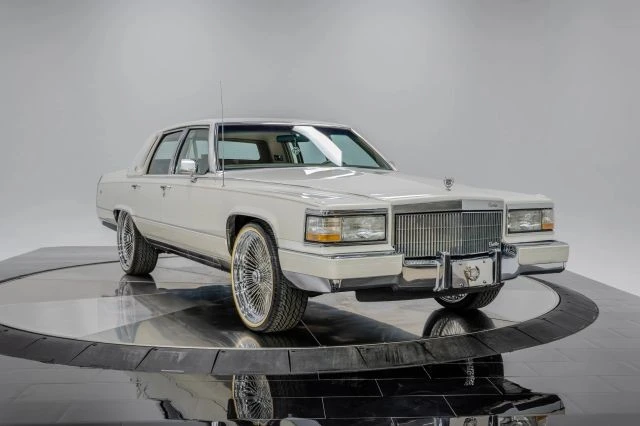 1992 Cadillac Brougham - Image 13 of 21