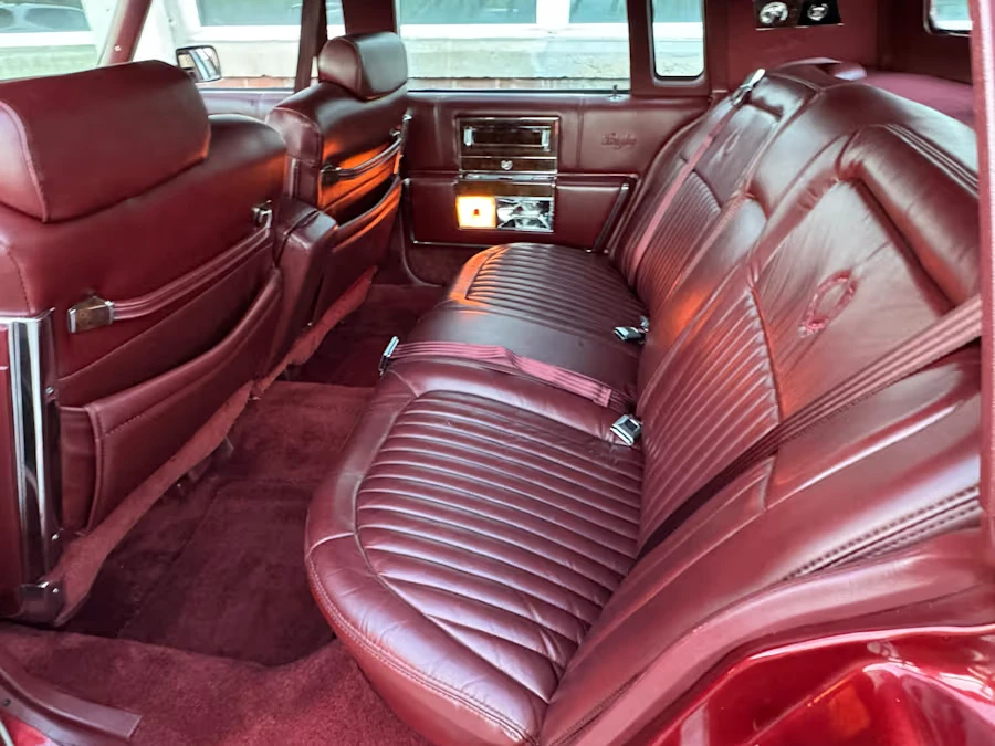 1992 Cadillac Brougham - Image 11 of 16
