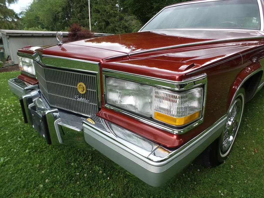 1992 Cadillac Brougham - Image 8 of 11