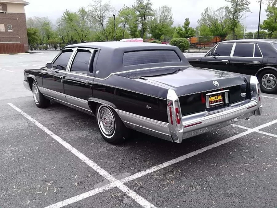 1992 Cadillac Brougham - Image 2 of 2