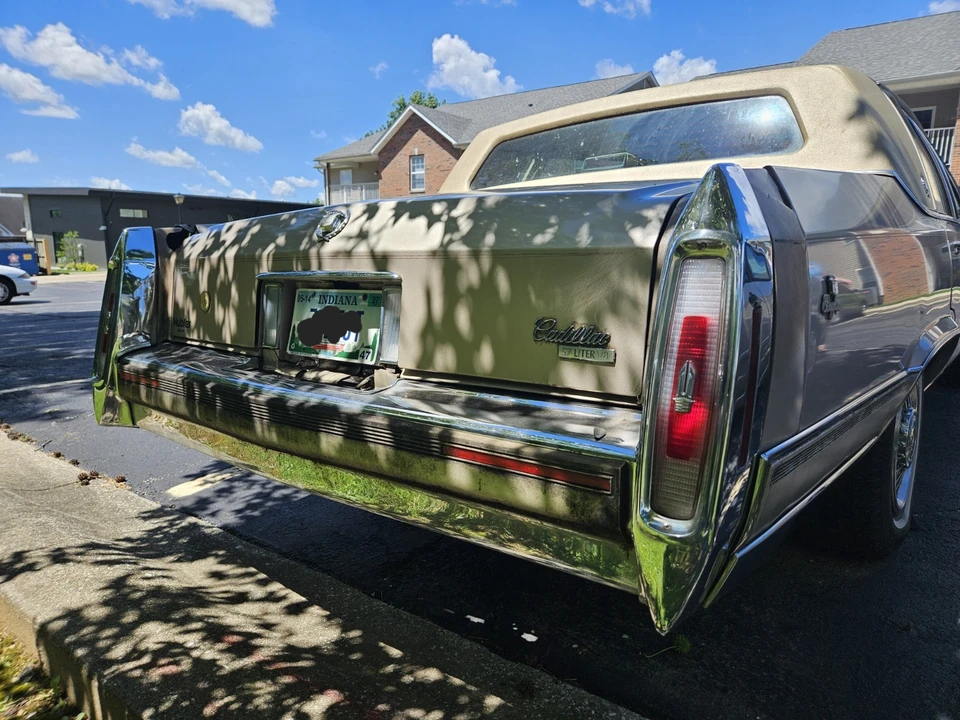 1992 Cadillac Brougham - Image 8 of 24