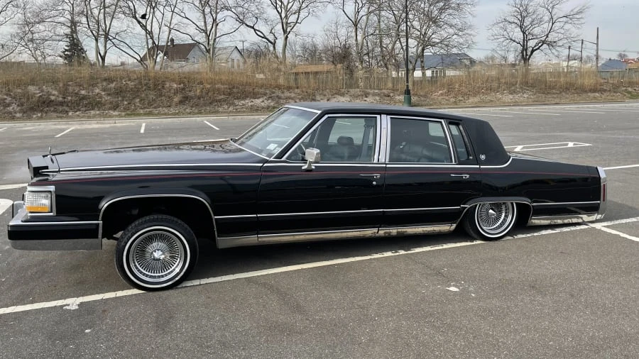 1992 Cadillac Brougham - Image 13 of 20