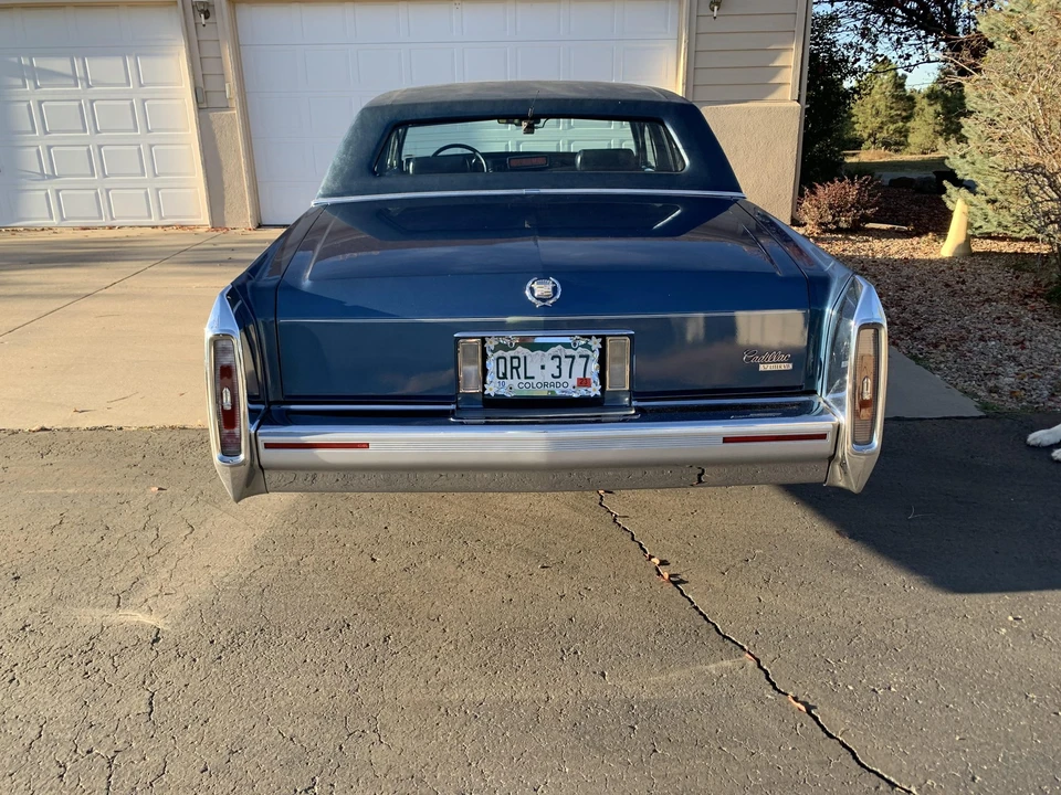 1992 Cadillac Brougham - Image 14 of 31