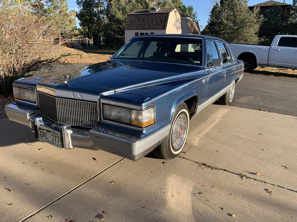 1992 Cadillac Brougham - Image 11 of 31