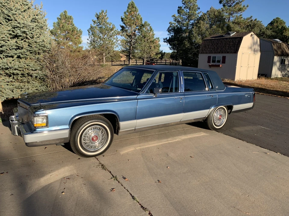 1992 Cadillac Brougham - Image 12 of 31