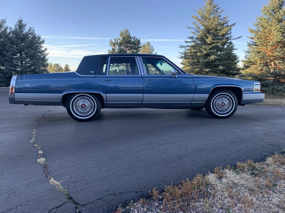 1992 Cadillac Brougham - Image 7 of 31