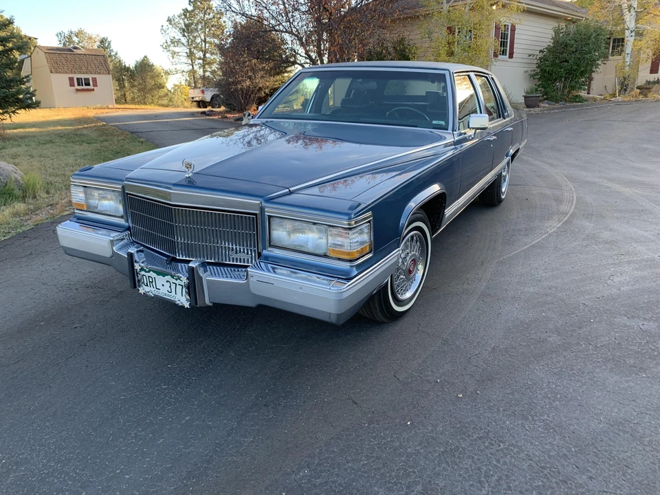 1992 Cadillac Brougham - Image 2 of 31