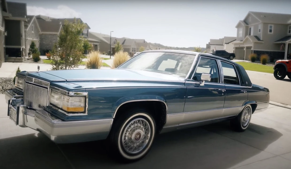 1992 Cadillac Brougham - Image 20 of 31