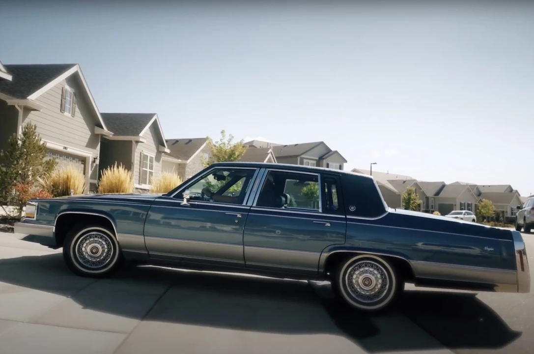 1992 Cadillac Brougham - Image 23 of 31